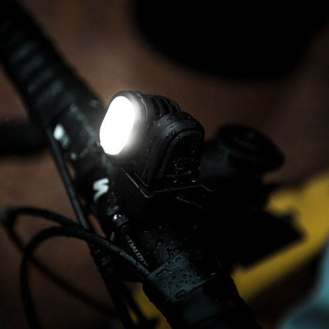 Free M 3000 Lumen Headlamp - 5.0Ah Rechargeable Battery